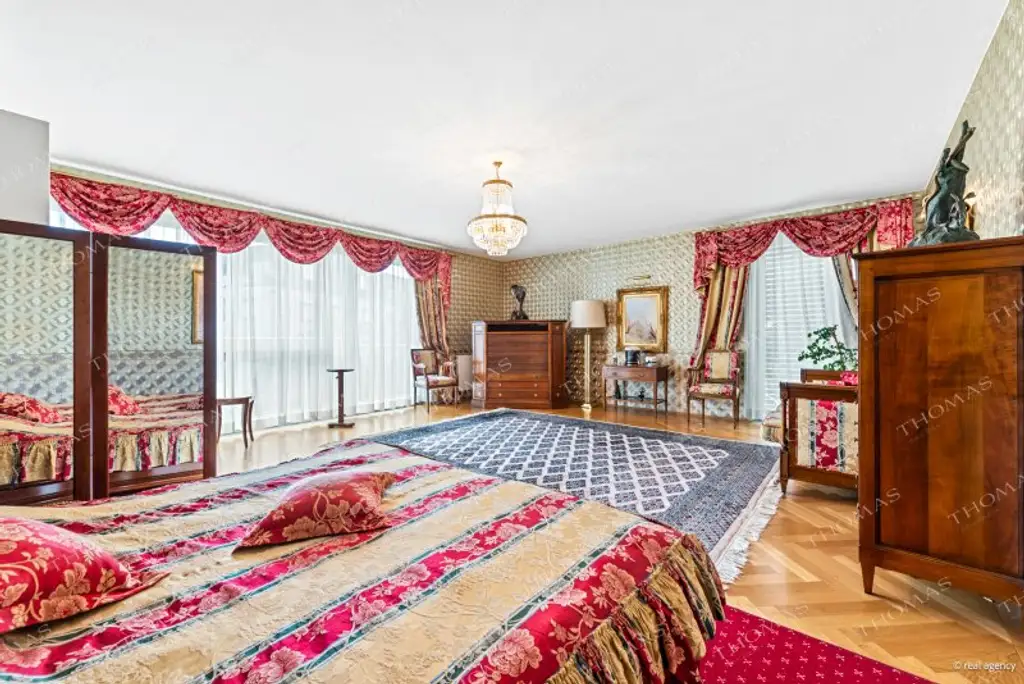 Exklusive Döblinger Villa mit Blick über Wien & die Neustifter Weinberge!