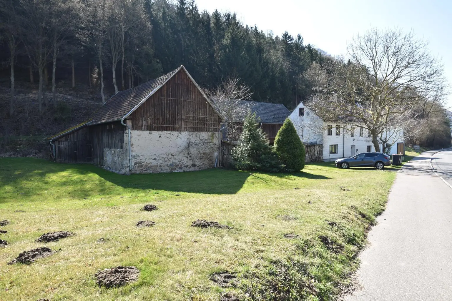 Haus mit Geräteschuppen