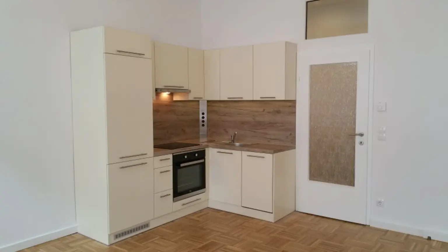 Sanierte helle Altbauwohnung - nähe U4 Hütteldorferstraße