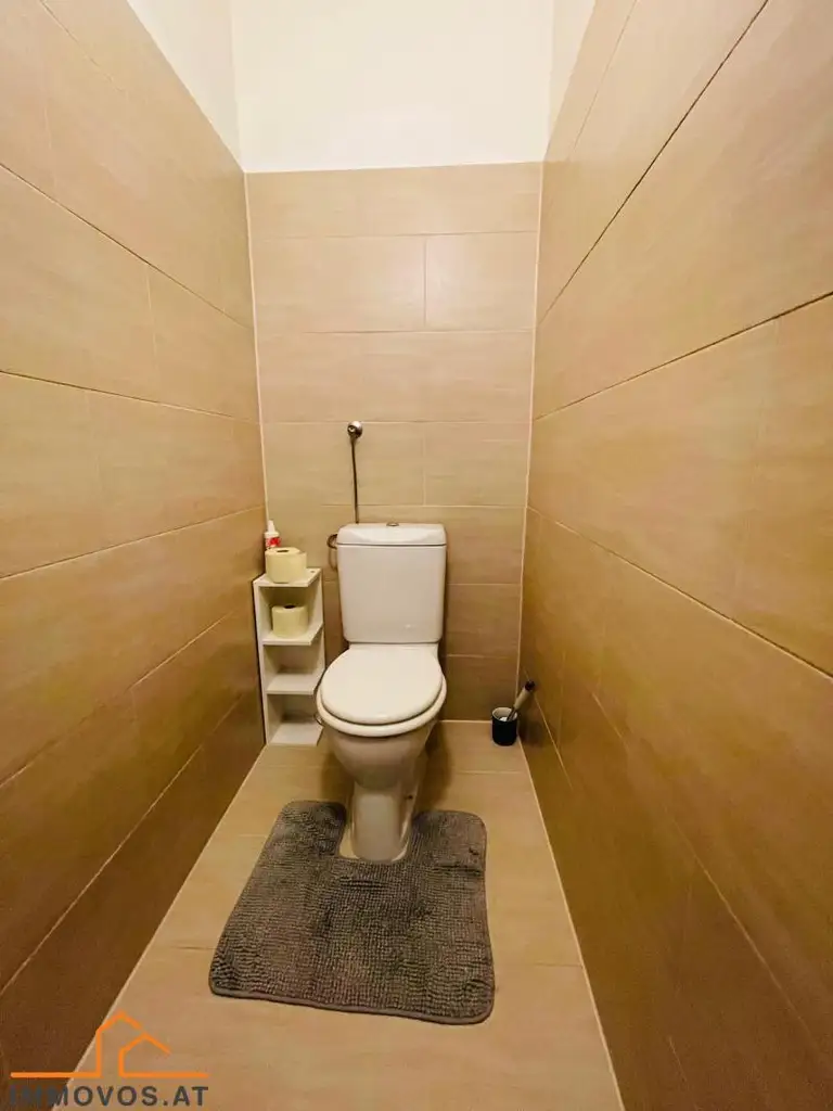 ***SEHR SCHÖNE BALKONWOHNUNG***