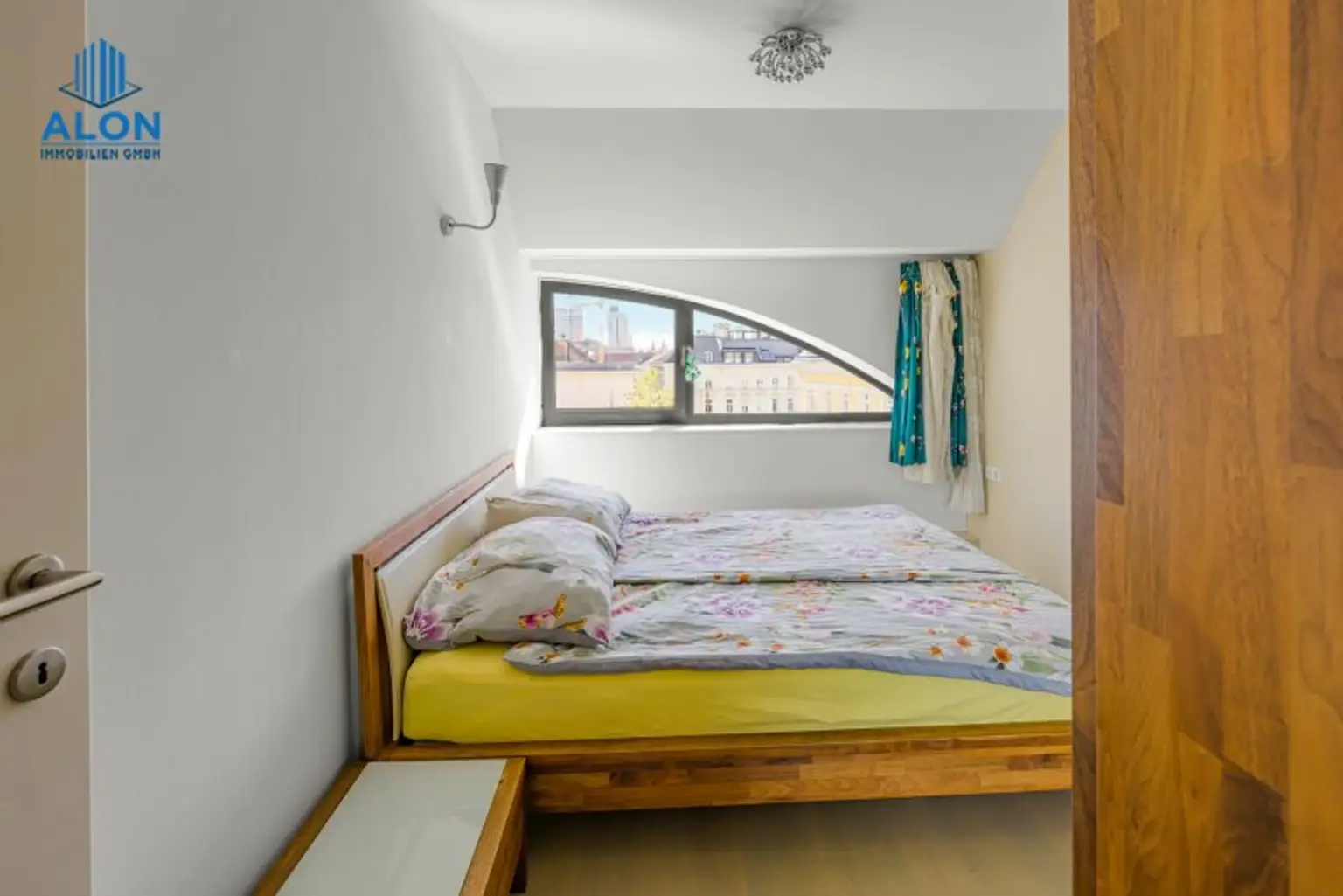 Wunderschöne 4-Zimmer DG-Wohnung mit 2 Terrassen | Garage optional mietbar | Klimaanlage | Nähe Augarten/Taborstraße