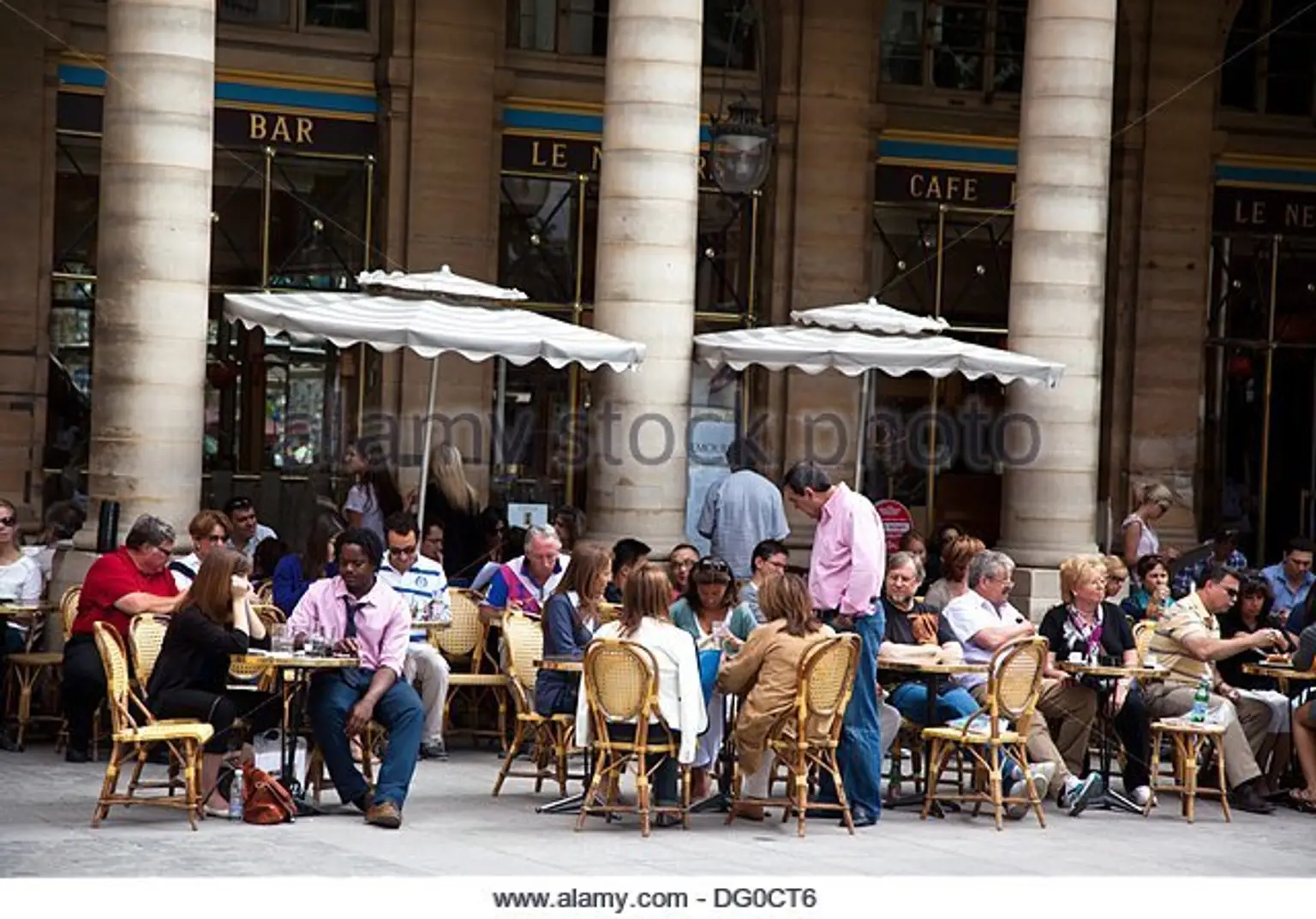 GROSSER GASTGARTEN ERTRAGREICHES BEKANNTES CAFE RESTAURANT GASTROTEL IMMOBILIEN