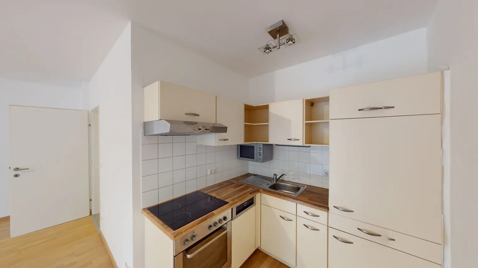 Helle 2,5-Zimmer-Wohnung im 2. Liftstock – ruhige Lage mit Grünblick & optionalem Garagenplatz