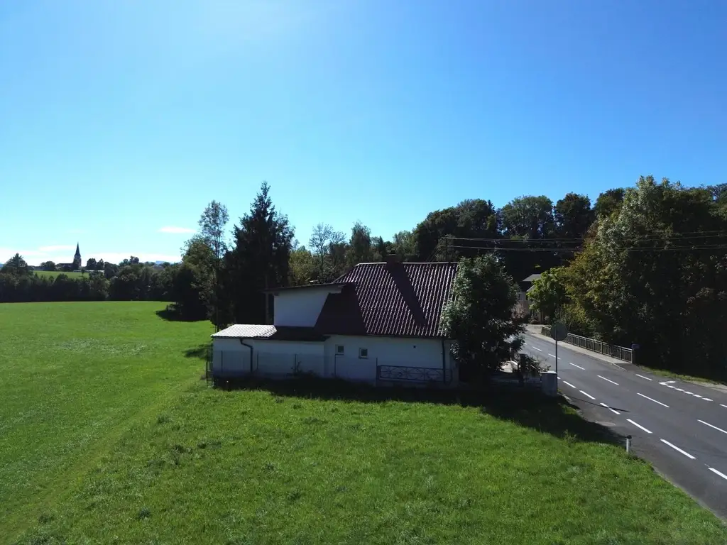 Einfamilienhaus mit 6-Zimmer, Galerie, Panoramablick, Doppelcarport und viel Potential  in sonniger Lage in Gampern / Witzling