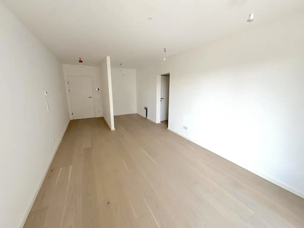 EIGENGRUND NÄHE ALTE DONAU – FREIFLÄCHEN - LUFTWÄRMEPUMPE – KELLER – GARAGE – U-BAHN!