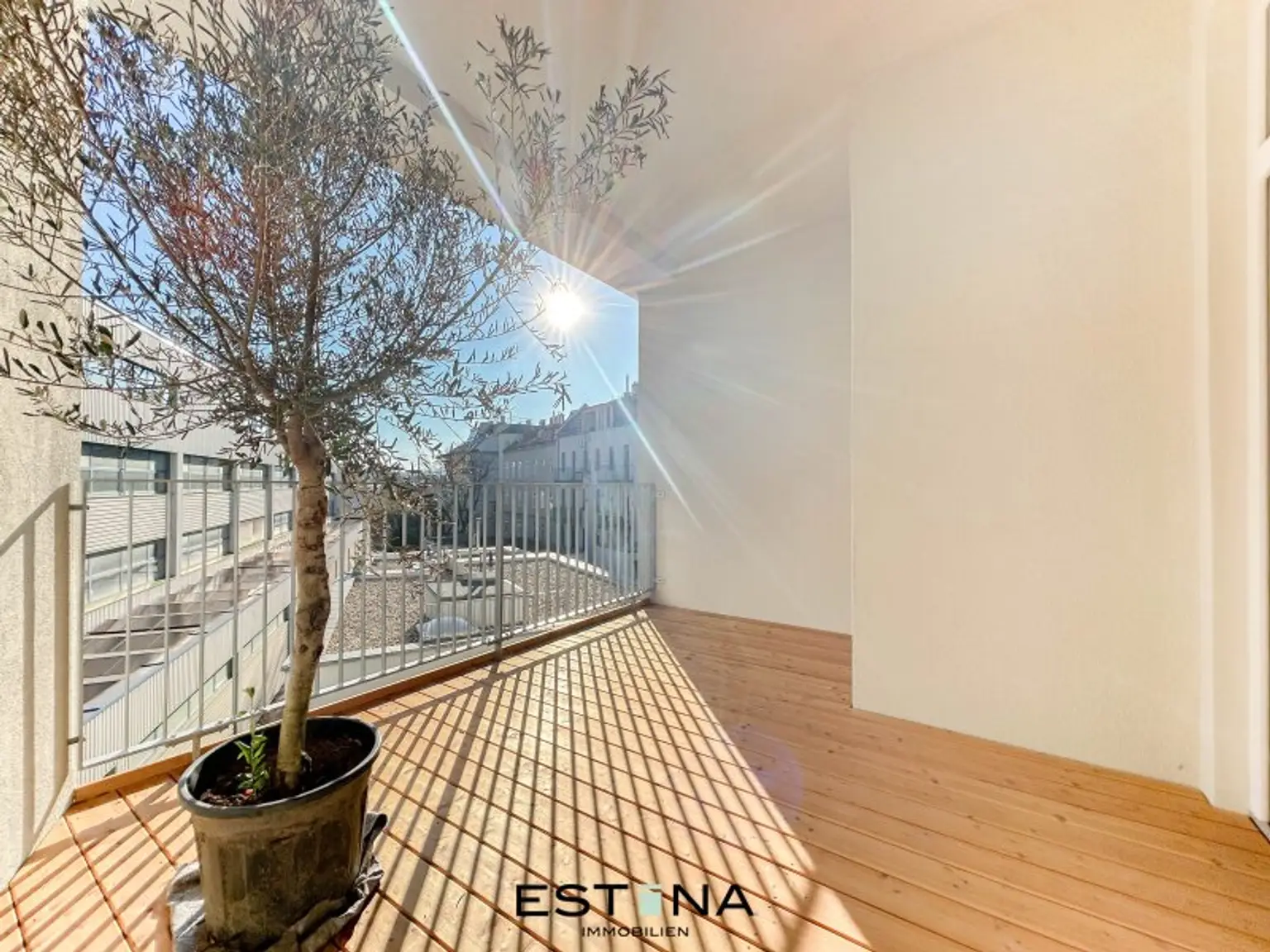 Stilvolle 3-Zimmer-Wohnung mit separater Küche in begehrter Grünruhelage nahe Gustav-Klimt-Park