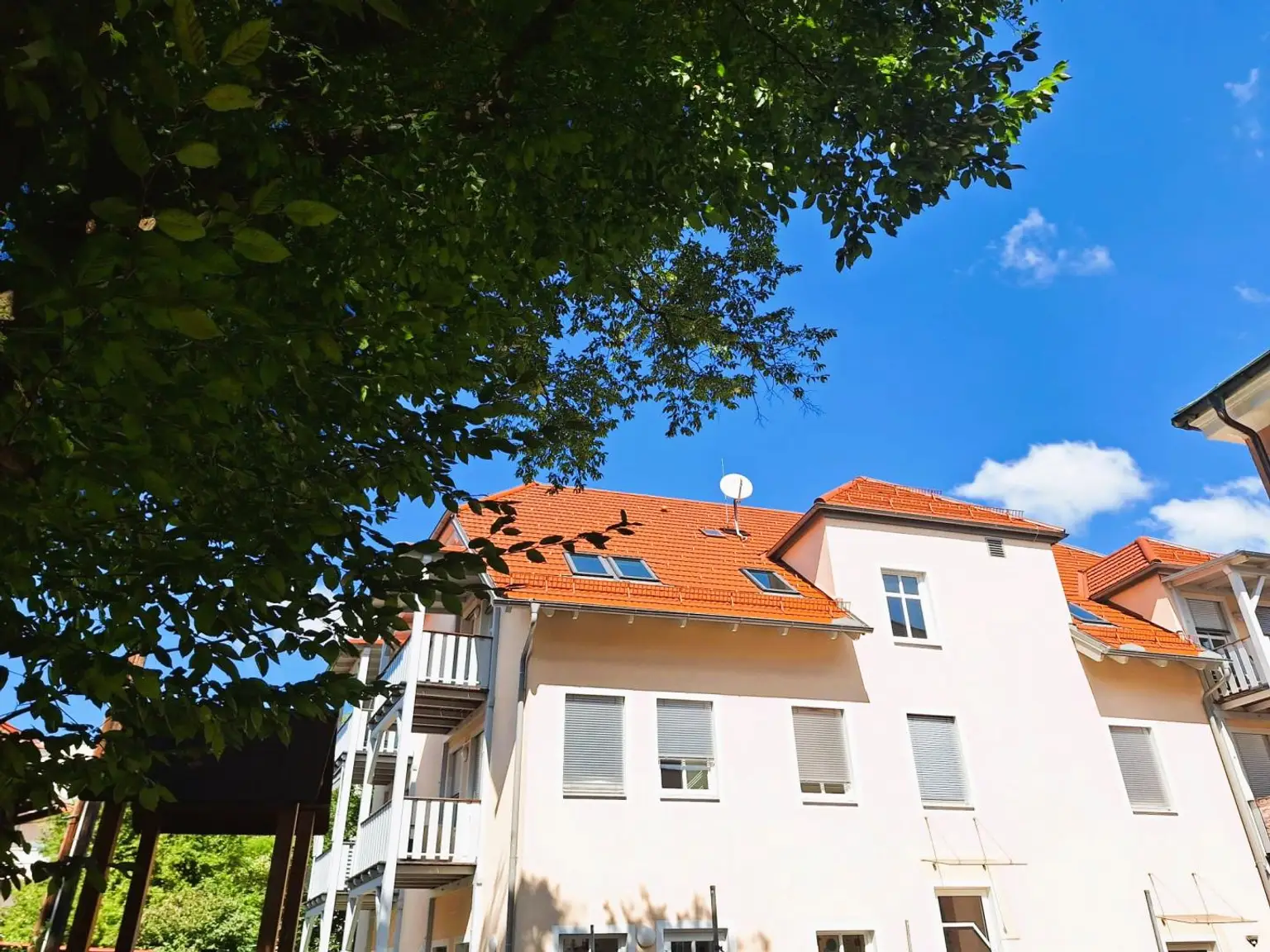 Dachgeschoss-Wohnung in der Villa Assmann