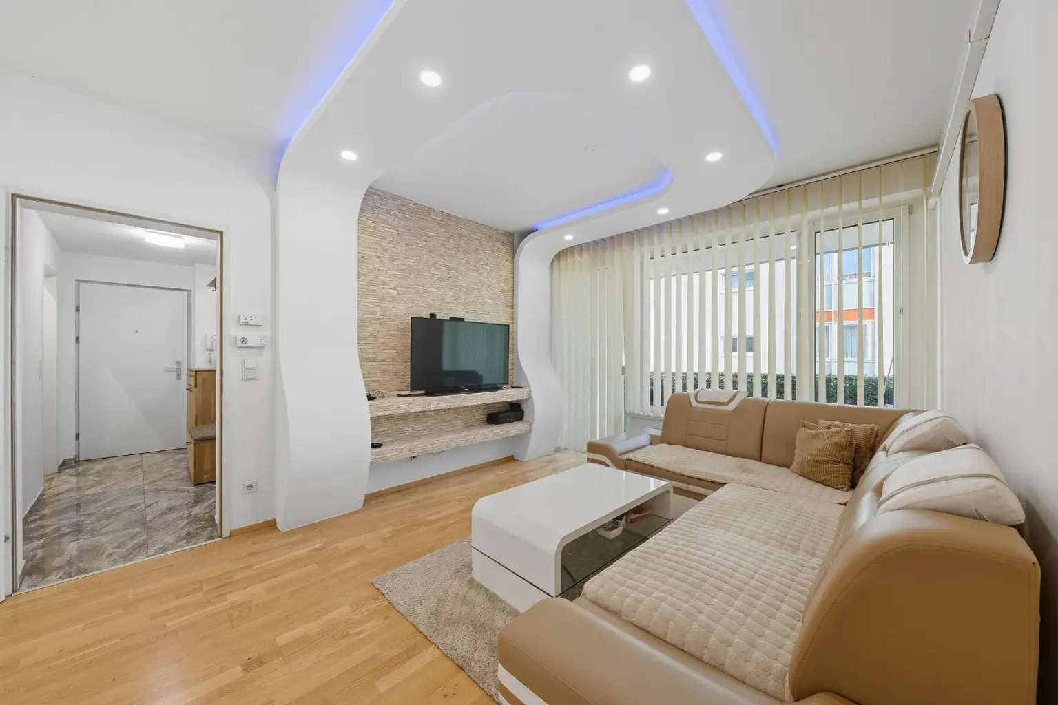 Neuwertige 4-Zimmer Wohnung mit Terrasse und Tiefgaragenplatz in Korneuburg!
