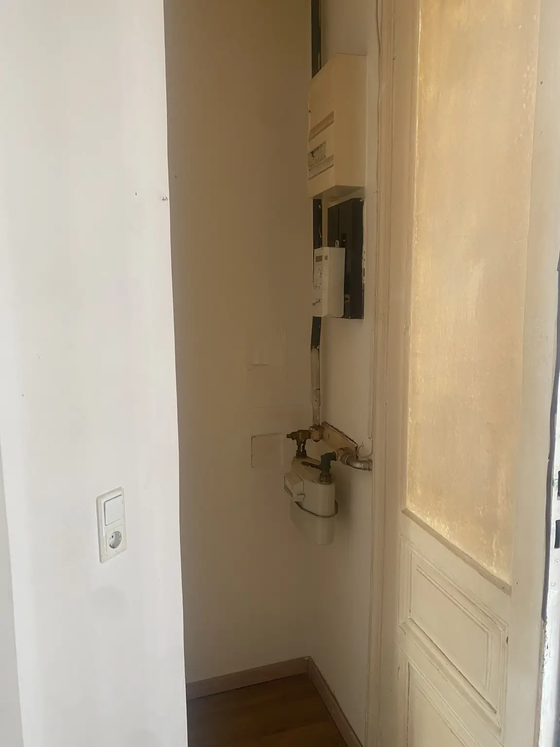 Renovierungsbedürftiges Altbauarpartment 31m² in Toplage 1090 Wien !