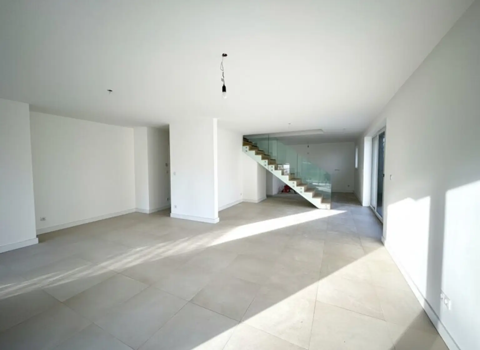 Weihnachten im neuen Eigenheim: Idyllische Doppelhaushälfte in absoluter Ruhelage! Mietkauf auch möglich!