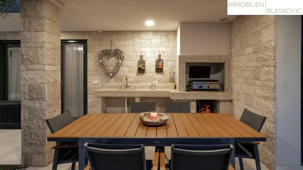 Porec Umgebung - Attraktives Haus mit Pool, Whirlpool und Sauna