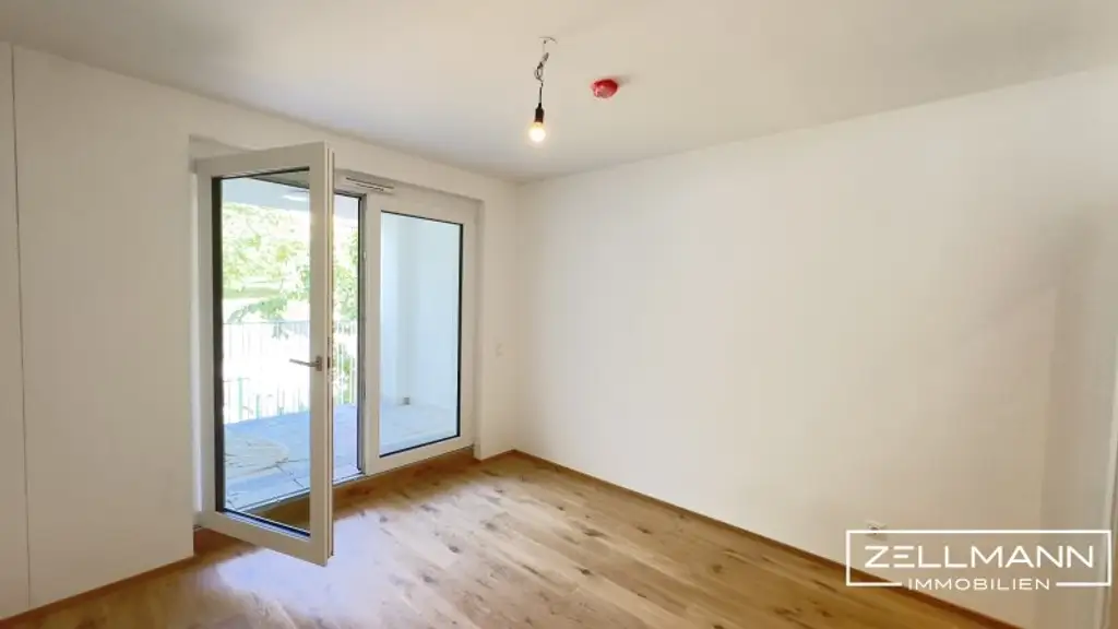 moderne 2-Zimmer Wohnung bei den Maurer Weingärten mit Pool | ZELLMANN IMMOBILIEN