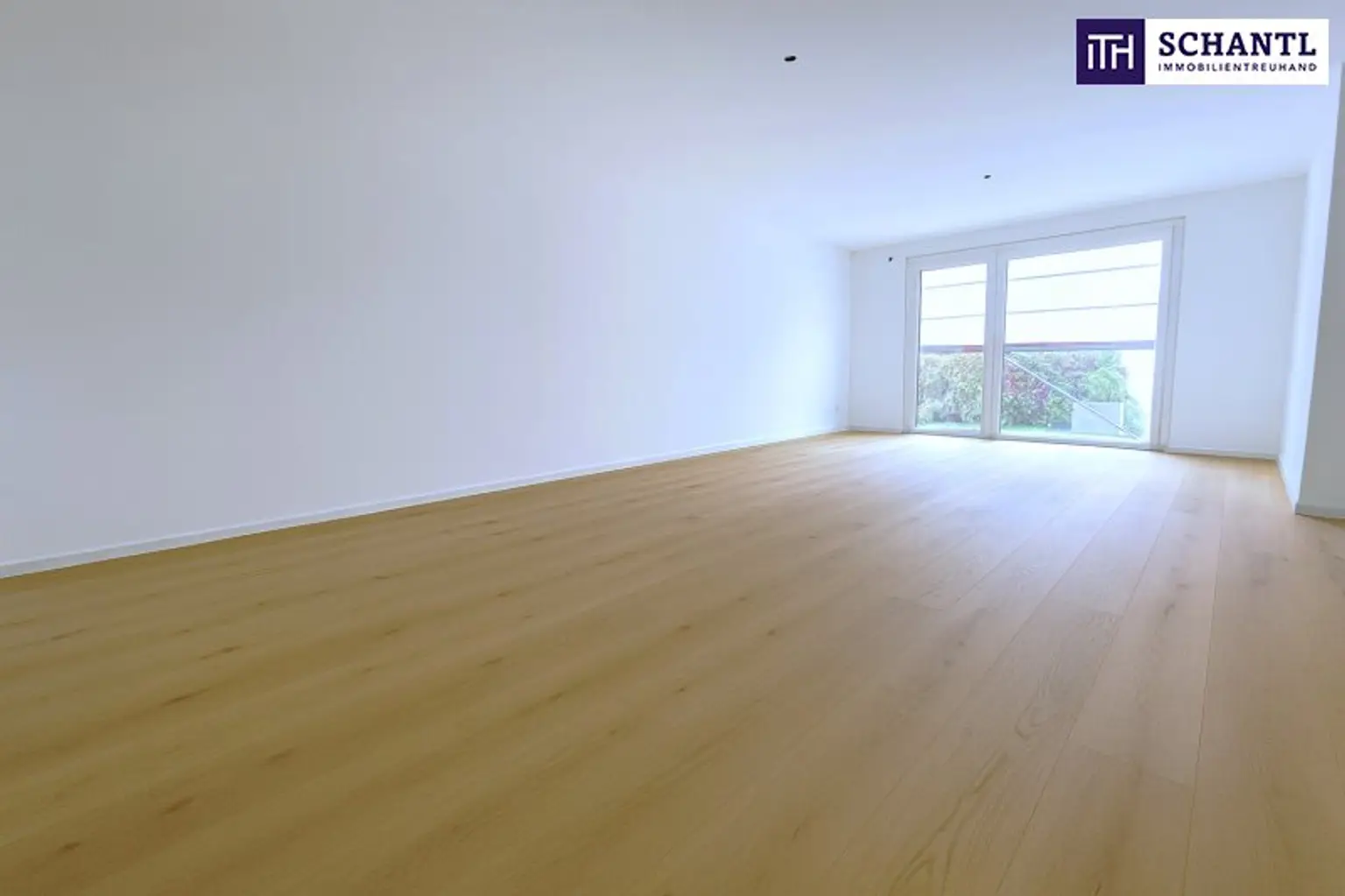 Grün I Urban I Chic: Exklusive 4-Zimmer-Gartenwohnung im Herzen von Schwechat! Nachhaltig, hochwertig und überraschend ruhig!