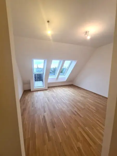 Neubau-Erstbezug - 1 Zimmer mit Außenfläche und sehr großer Gemeinschaftsterrase ca. 60 m² - unweit der U2 Station Stadlau