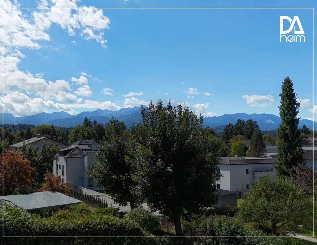 Sonniges Grundstück mit aufrechter Baubewilligung! (Bergblick)