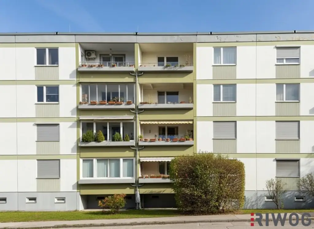 ERSTBEZUG nach Sanierung I 4 Zimmer Wohnung mit Loggia in Ruhelage I Tischler Küche mit Siemens Geräte inklusive I 360° Rundgang