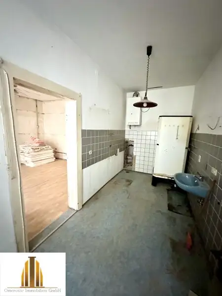 Top-Lage - 3. Liftstock! Renovierungsbedürftige Garconniere