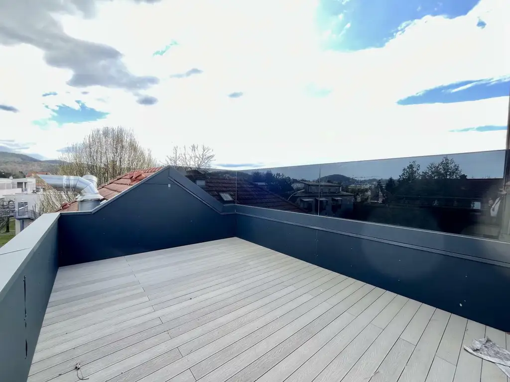 Maisonette: 1.OG und Dachgeschoss mit uneinsichtiger Dachterrasse, Parkplatz, top Ausstattung, Andritz