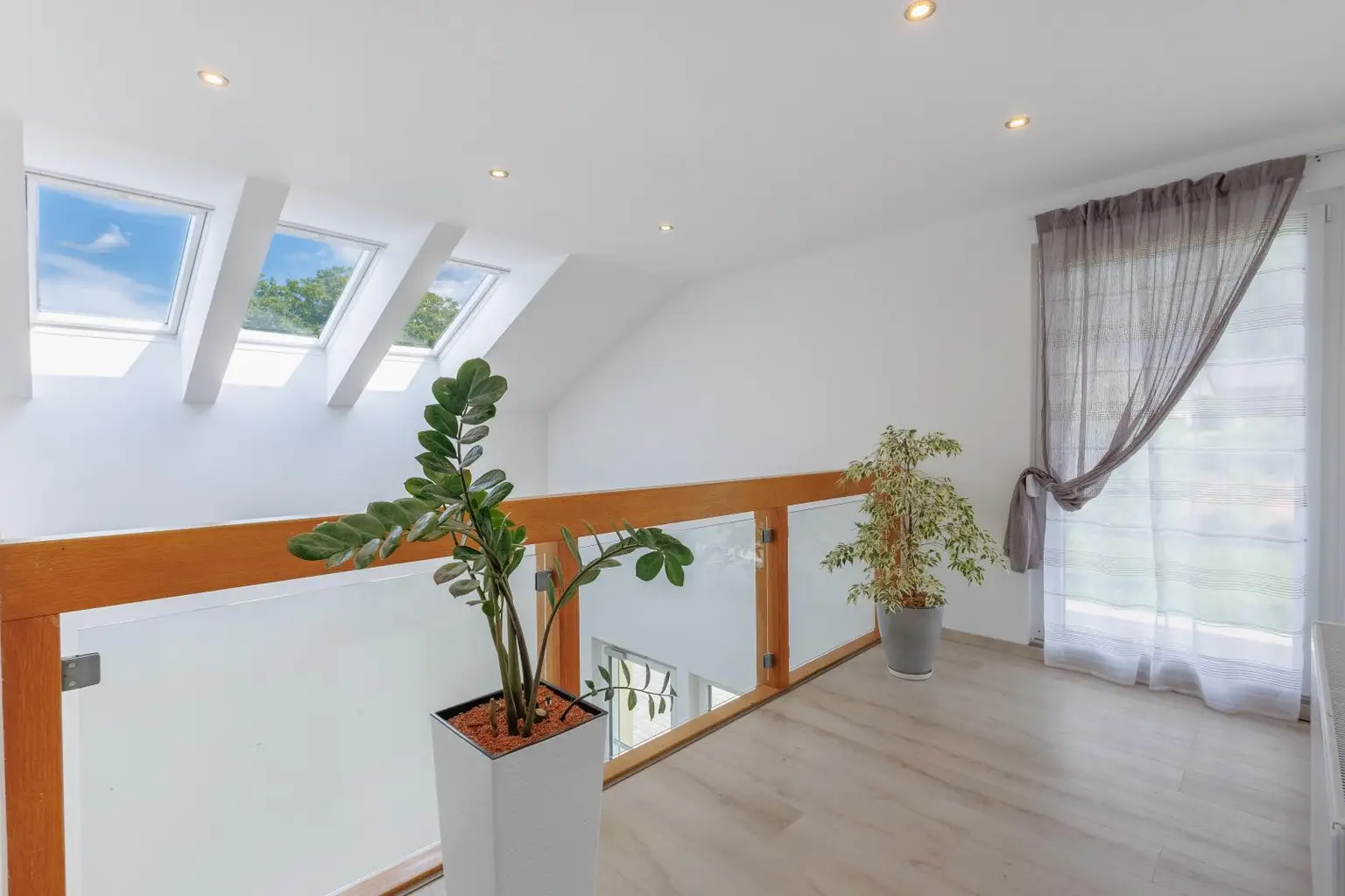Attraktives Zuhause in Seenähe, durchdacht, hell, wertbeständig