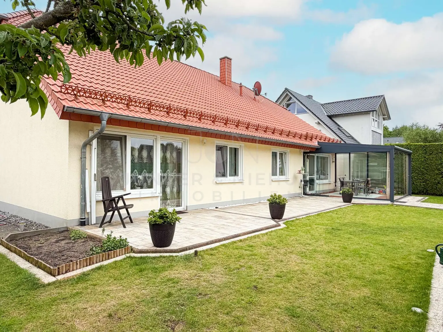 Terrasse und Garten