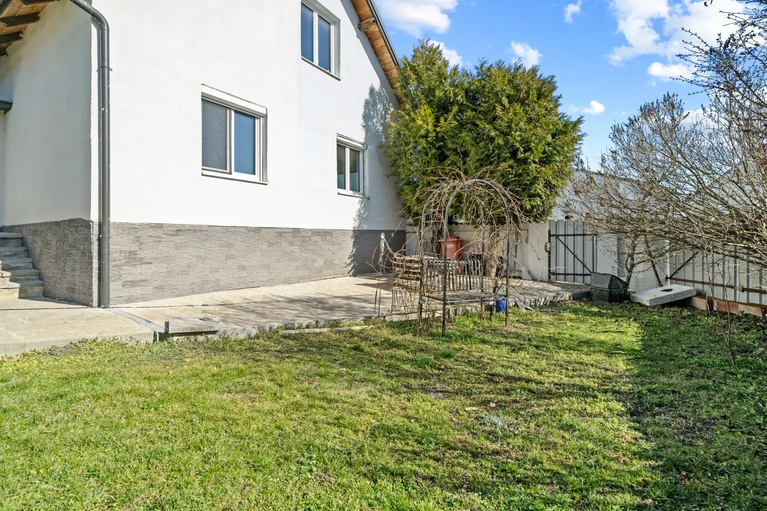 "Haus mit Charme und Potenzial – Gestalten Sie Ihr neues Zuhause!"
