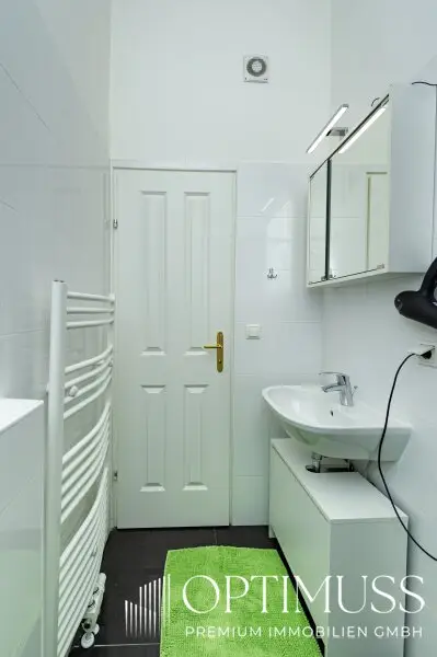 Perfekt gelegen: 2-Zimmer-Wohnung mit separater Küche beim Friessneggpark!