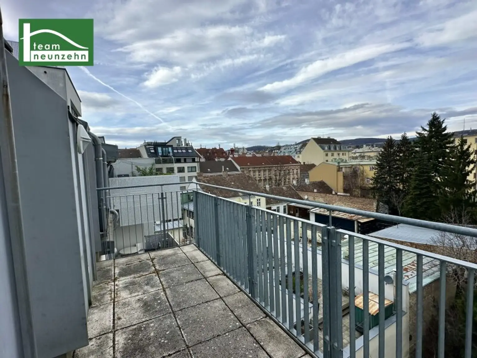 Attraktive 3-Zimmer-Dachgeschosswohnung mit Balkon in Ruhelage in 1190 Wien! - JETZT ZUSCHLAGEN