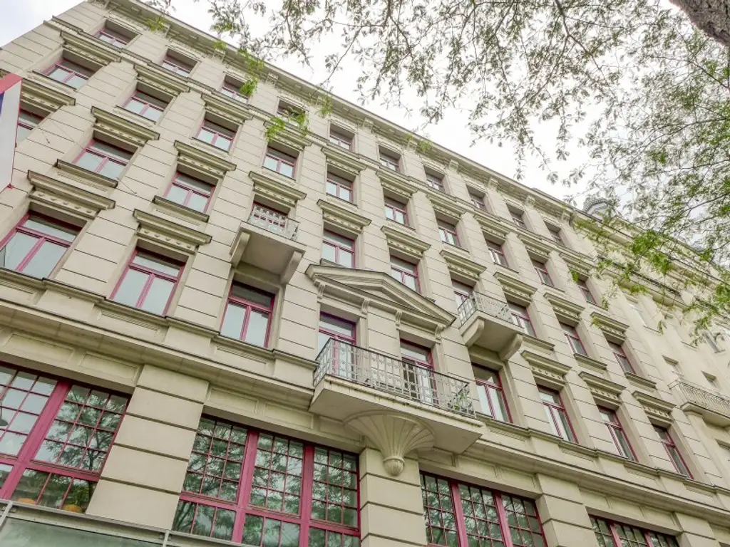 Großzügige Bürofläche in schönem Stilaltbau - Mariahilfer Strasse