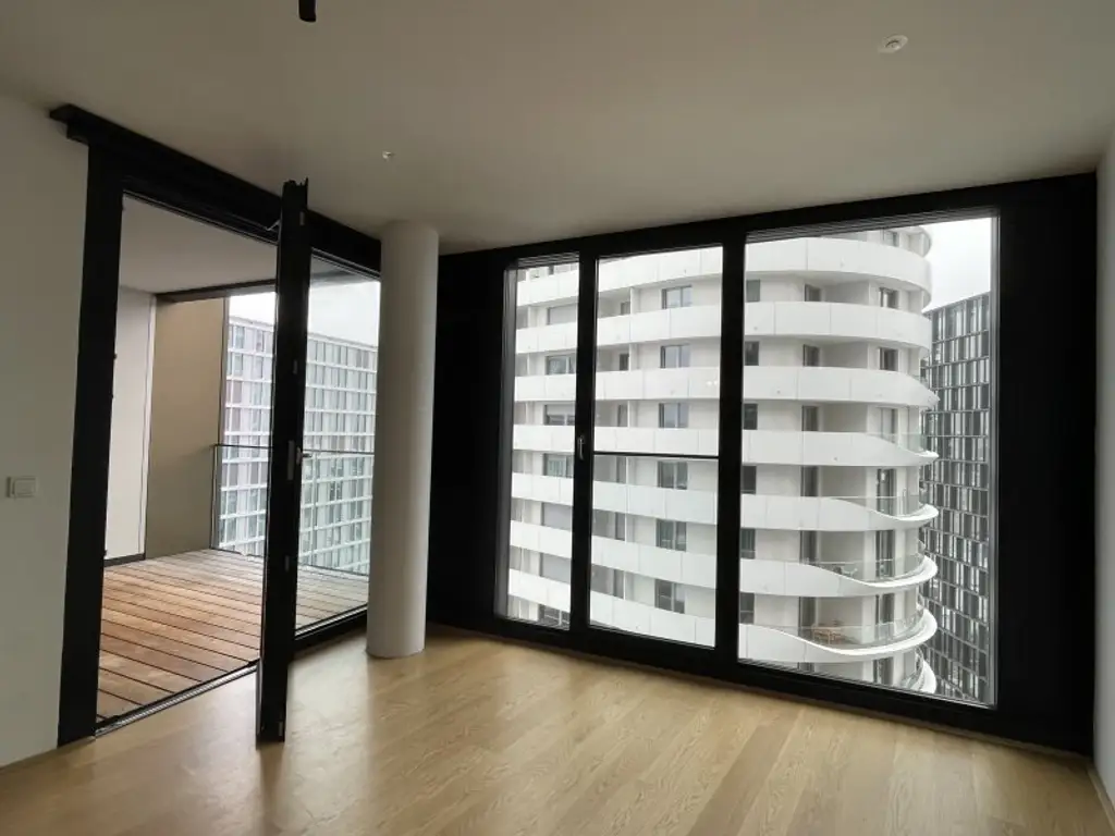 UNBEFRISTETE 2 Zimmer mit Loggia und vielen Extras im Haus nahe Belvedere!