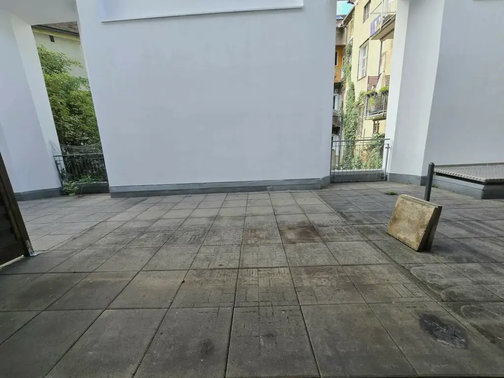 Nette Kleinwohnung für Singles – Terrasse - Jakomini - ab April verfügbar!