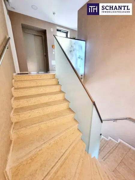 Smartes Wohnen über den Dächern! Raffiniert eingerichtet + Durchdacht bis ins Detail + Hofseitiger Balkon + Perfekte Infrastruktur und Anbindung! Jetzt zugreifen!
