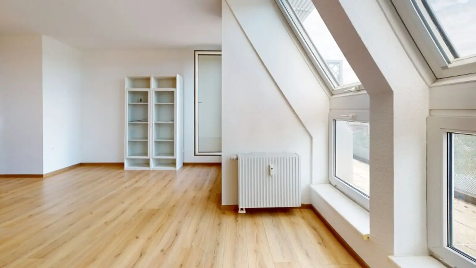 Terrasse mit Fernblick | zentral begehbar | Garage | Top-Anbindung
