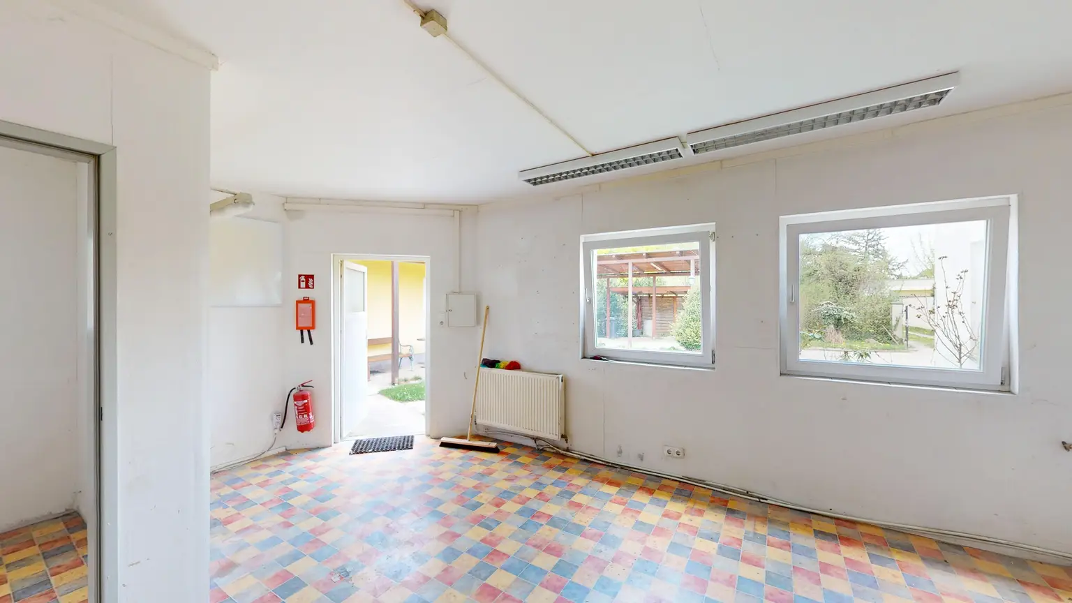 Einfamilienhaus mit großem Garten und Badezugang bei Groß-Enzersdorf