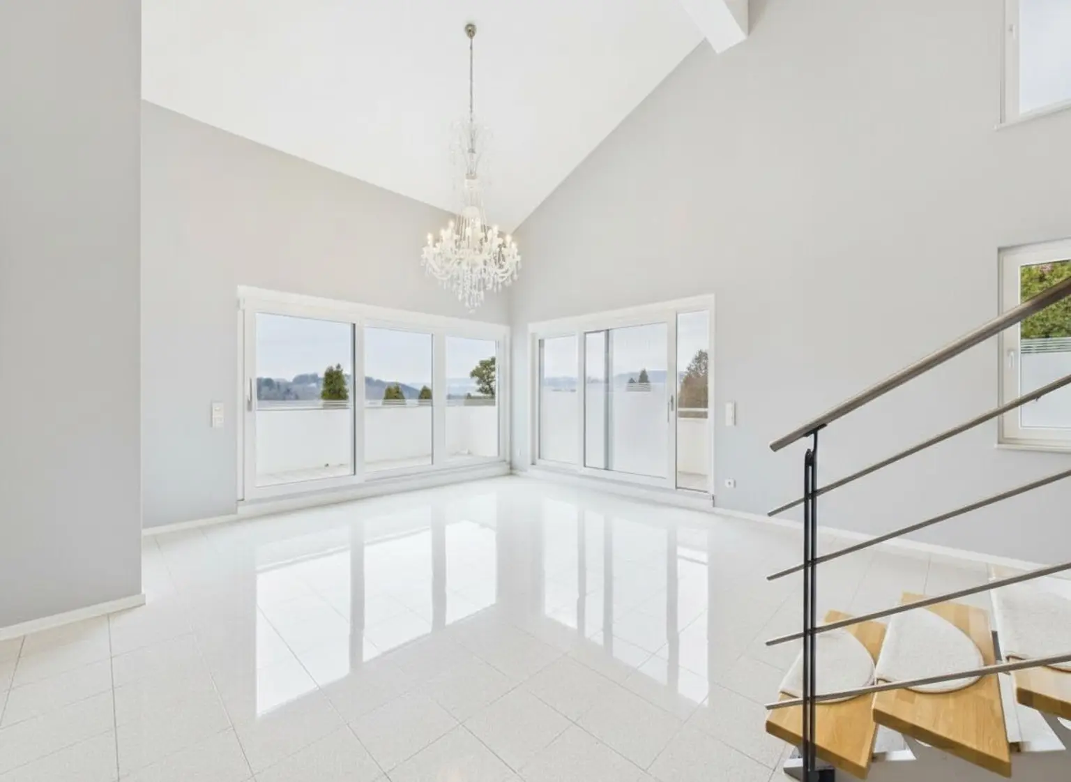 unmöblierter Wohnbereich - Symbolbild KI