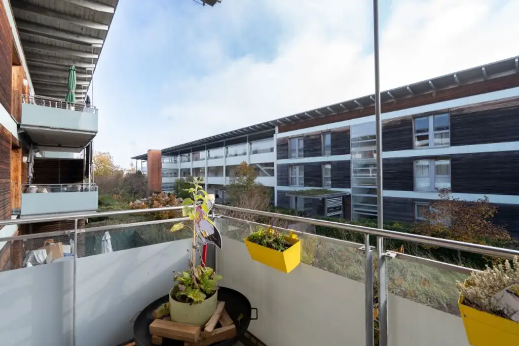 Moderne 3-Zimmer Wohnung mit Loggia/Balkon in der SolarCity zu kaufen