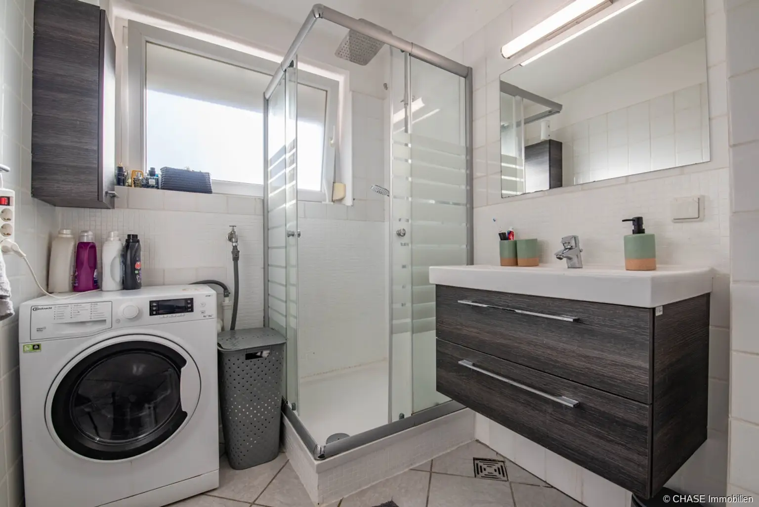 Badezimmer Ansicht 1