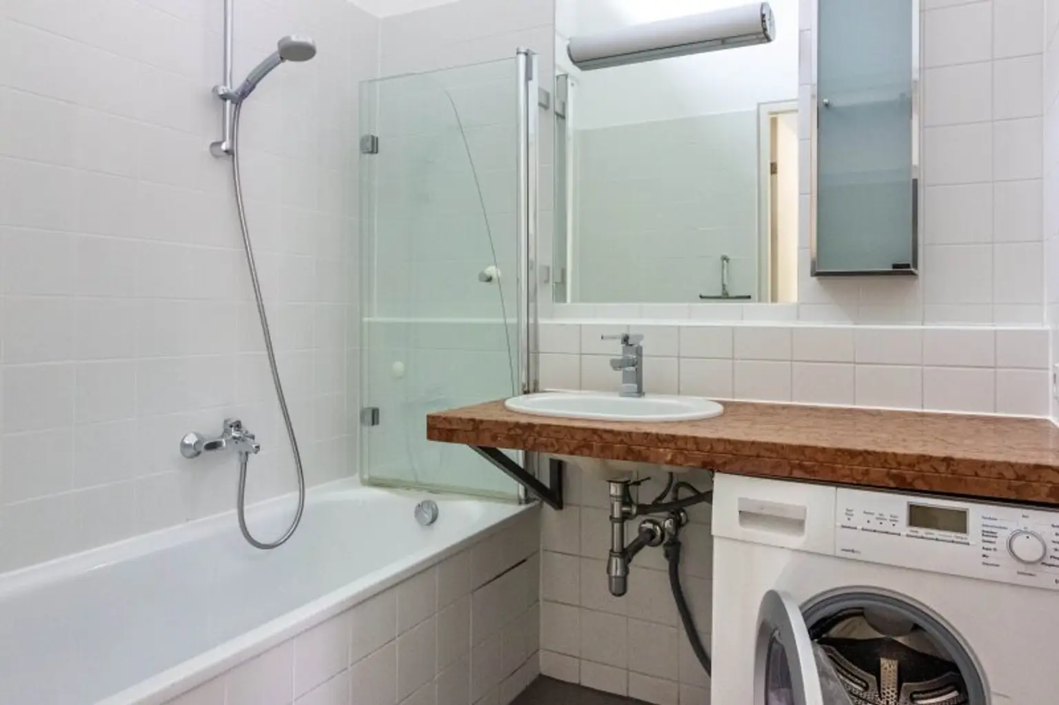 4 m Raumhöhe im Dachgeschoss - Mariahilfer Str. - Klimatisiert