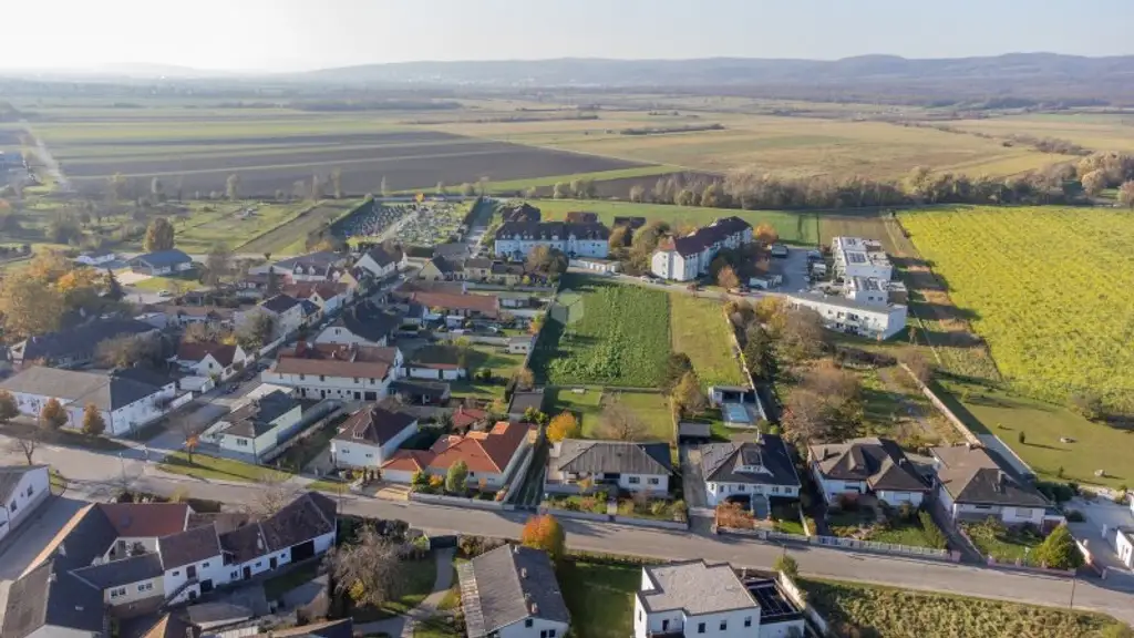 Charmantes Haus mit 2 Wohneinheiten mit Innenhof & Garage – Ruhelage nahe Rust und dem Neusiedler See
