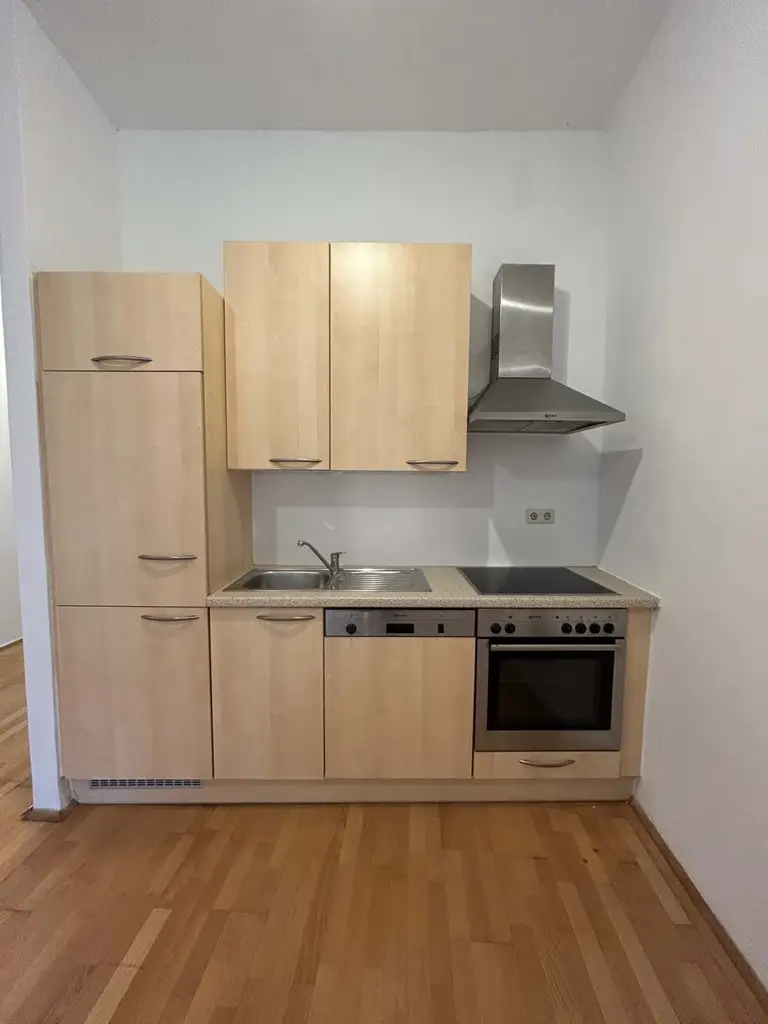 Charmante 1-Zimmer-Altbauwohnung  in ruhiger Seitengasse nächst Rosentalgasse