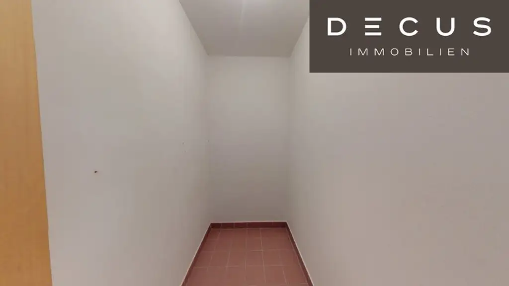 2 ZIMMER | EINBAUKÜCHE | UNWEIT DES TRAISENPARKS