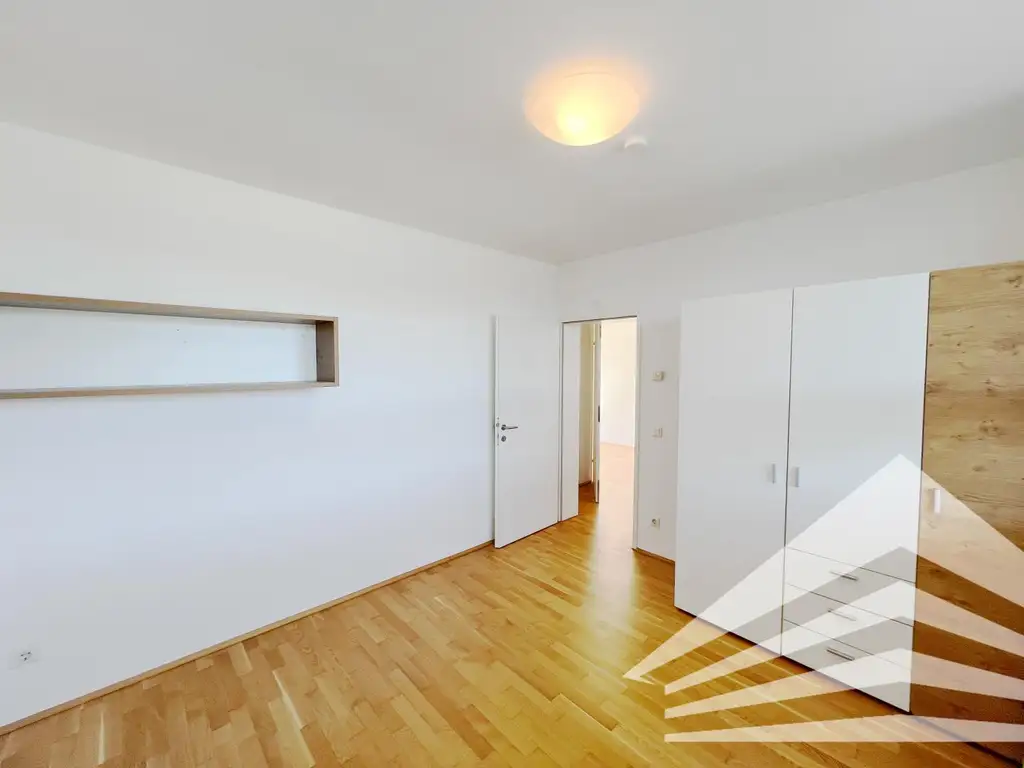 SQUADRO - teilmöblierte westseitige 3-Zimmer Wohnung mit Balkon in zentraler Lage!