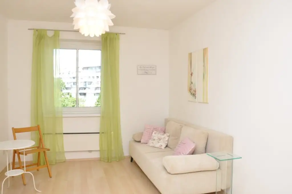 Lichtdurchflutete 3-Zimmer Wohnung mit Loggia in Eisenstadt – Ihr neues Zuhause wartet!
