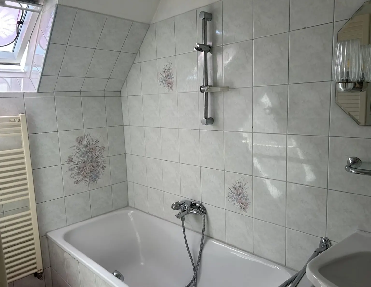 Entzückende 2 Zimmer Wohnung in ruhiger Lage - Perfekt zum Eigenbedarf oder als attraktive Investition!