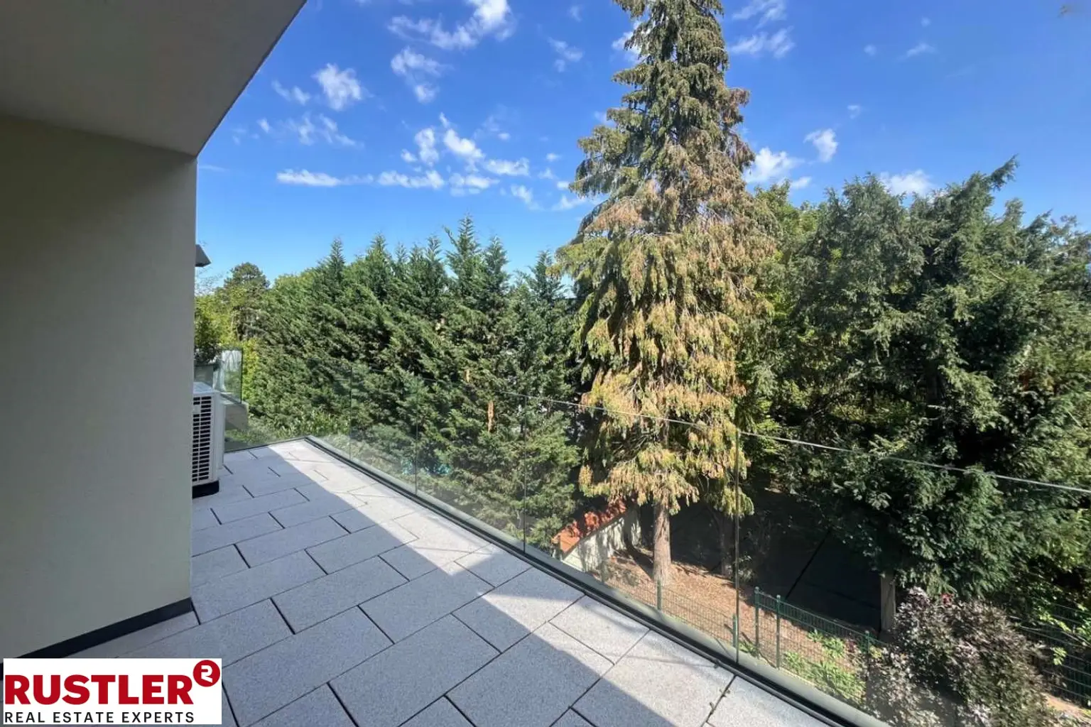 Wohnen in Wien und dennoch im Grünen? Diese 3-Zimmerwohnung mit Balkon wartet auf Sie