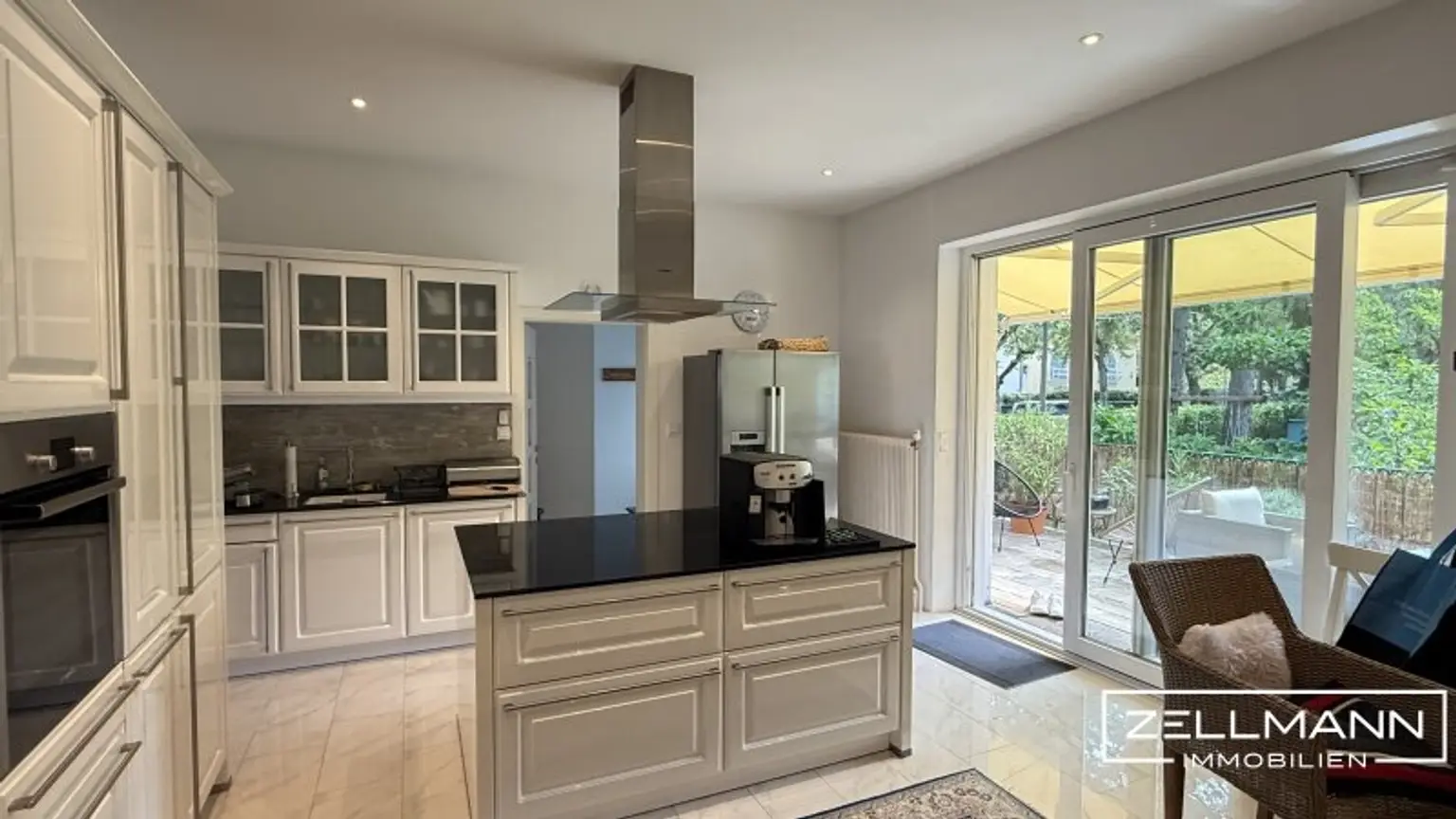 Energieeffiziente Villa mit Bungalow & Pool – herrliche Ruhelage im Villenviertel von Wien-Rodaun | ZELLMANN IMMOBILIEN