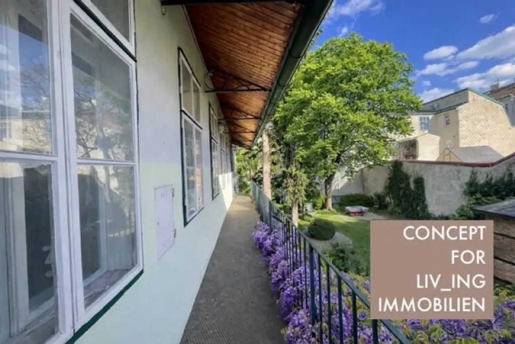 4 Zimmer Altbauflair in Altwiener Fuhrwerkerhaus. 88m2. Idyllischer Allgemeingarten. Sanierungsbedarf. Nahe Schloss Schönbrunn &Hietzing.