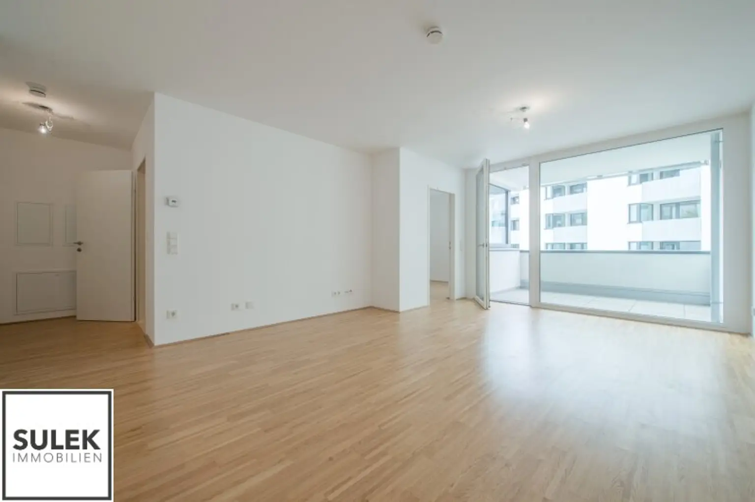 Gut aufgeteilte 2-Zimmer Neubauwohnung mit Loggia // nähe U4 & U6 // ab November verfügbar!