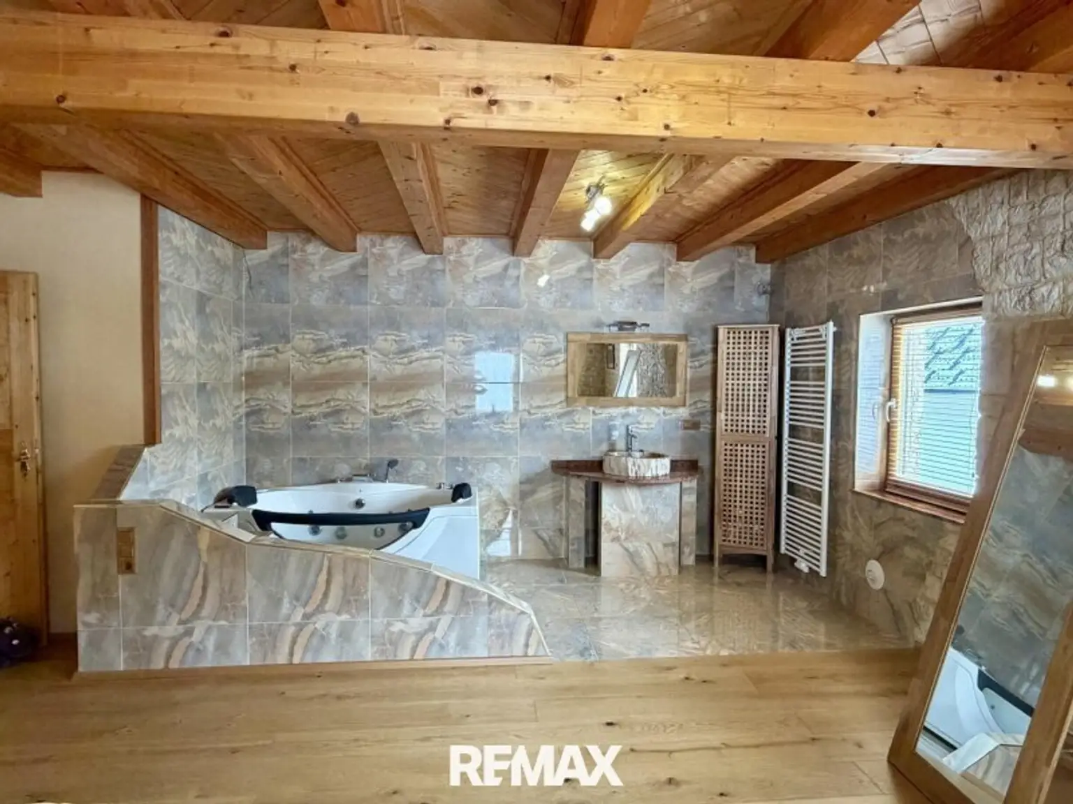 12 Badezimmer im Schlafzimmer