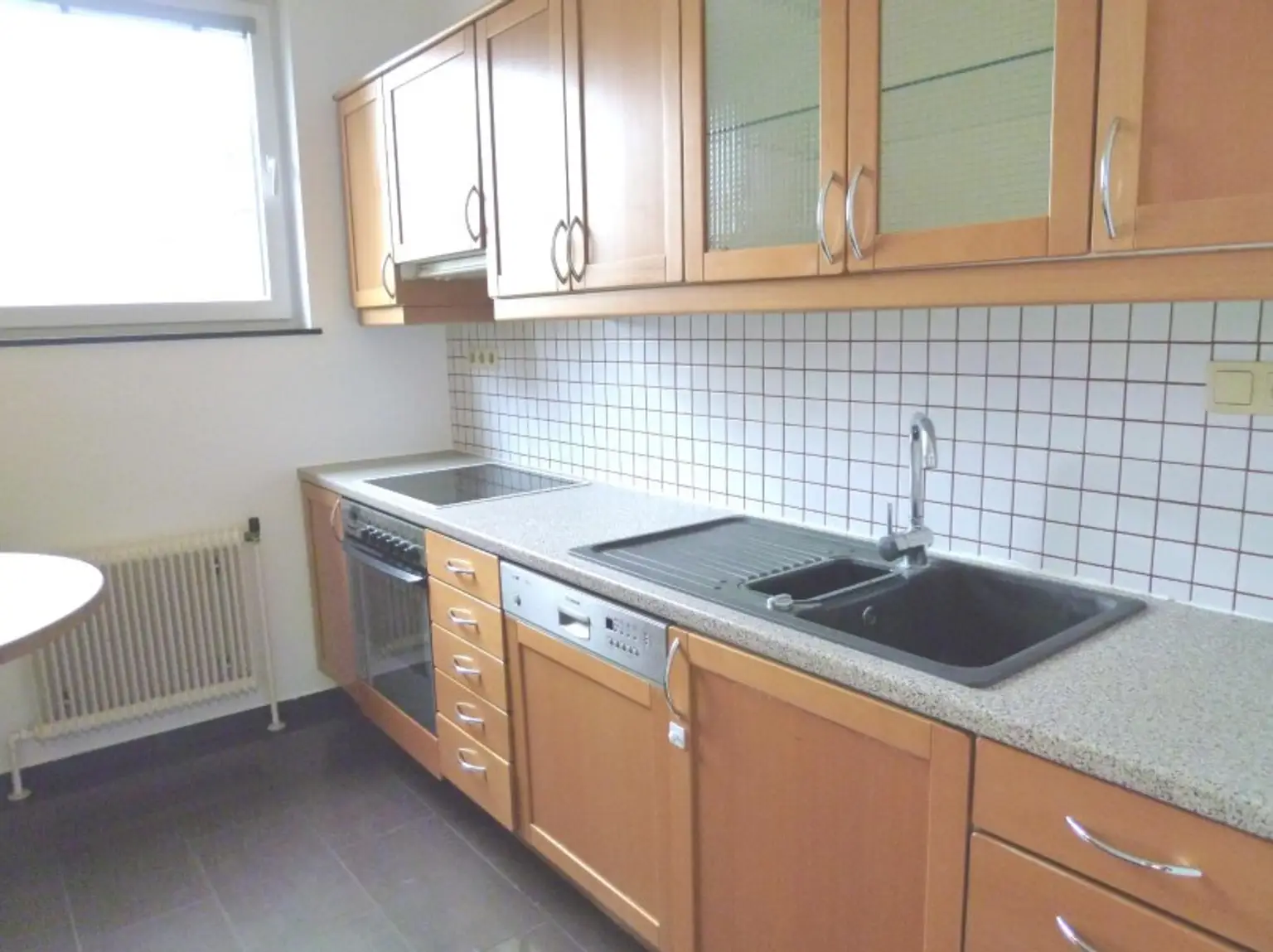 sonnige Dachgeschosswohnung mit Terrasse ~ Unter St.Veit in Hietzing ~ 3 Zimmer