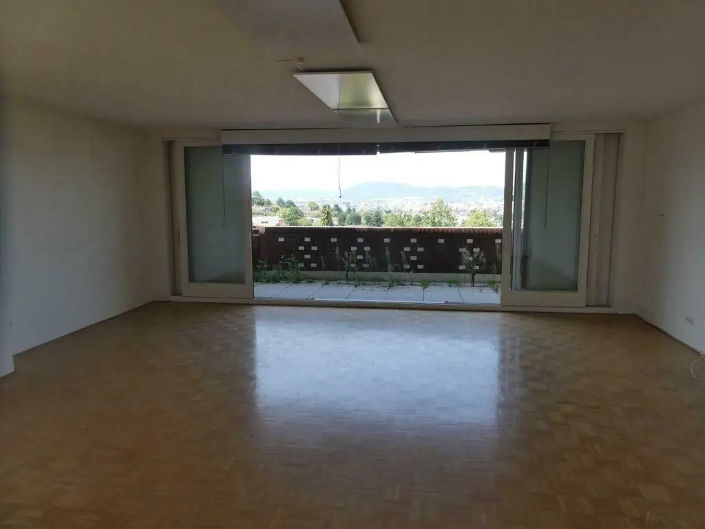 Großzügige Maisonette-Wohnung mit Stadtblick-Terrasse in Waltendorf zu verkaufen!